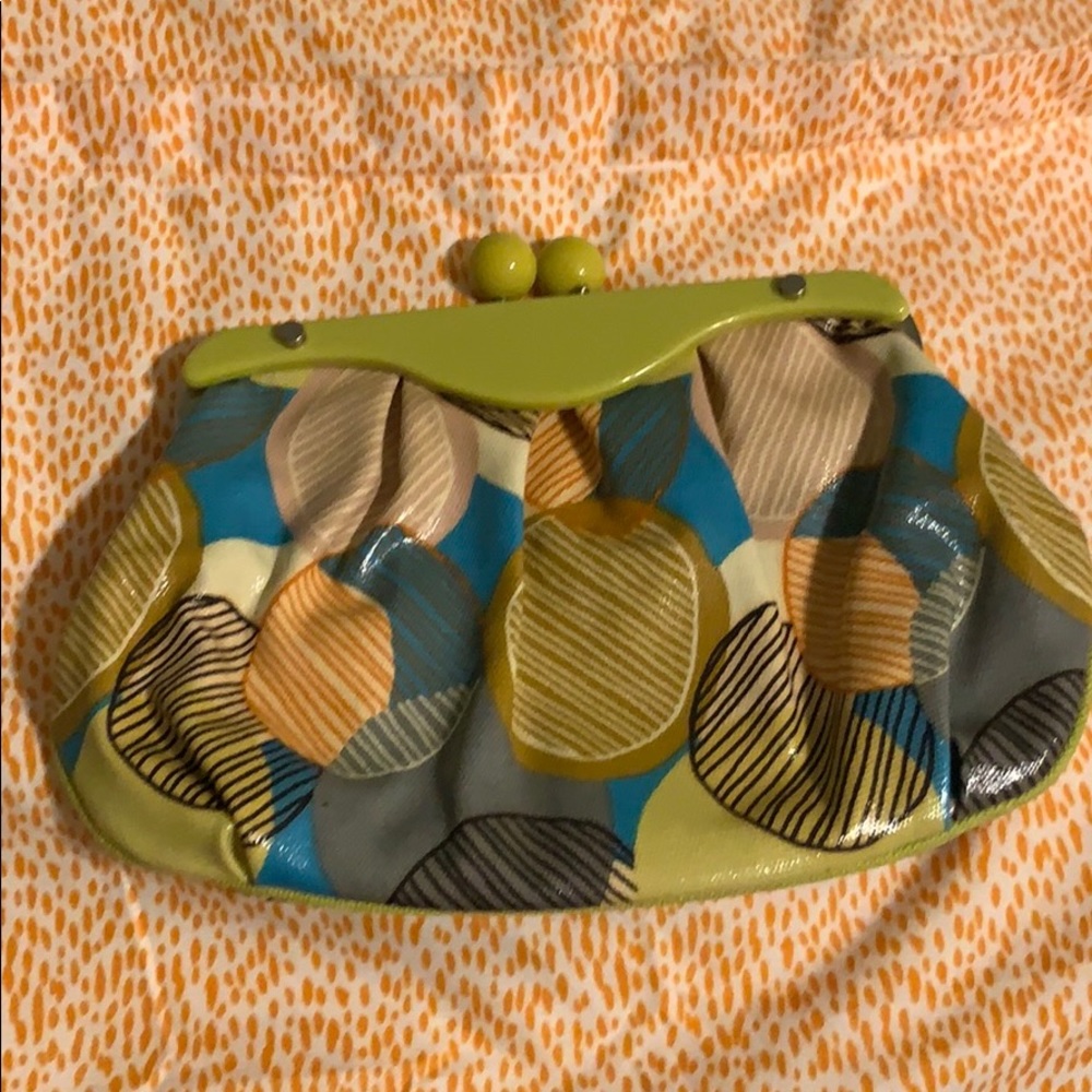 Fossil clutch